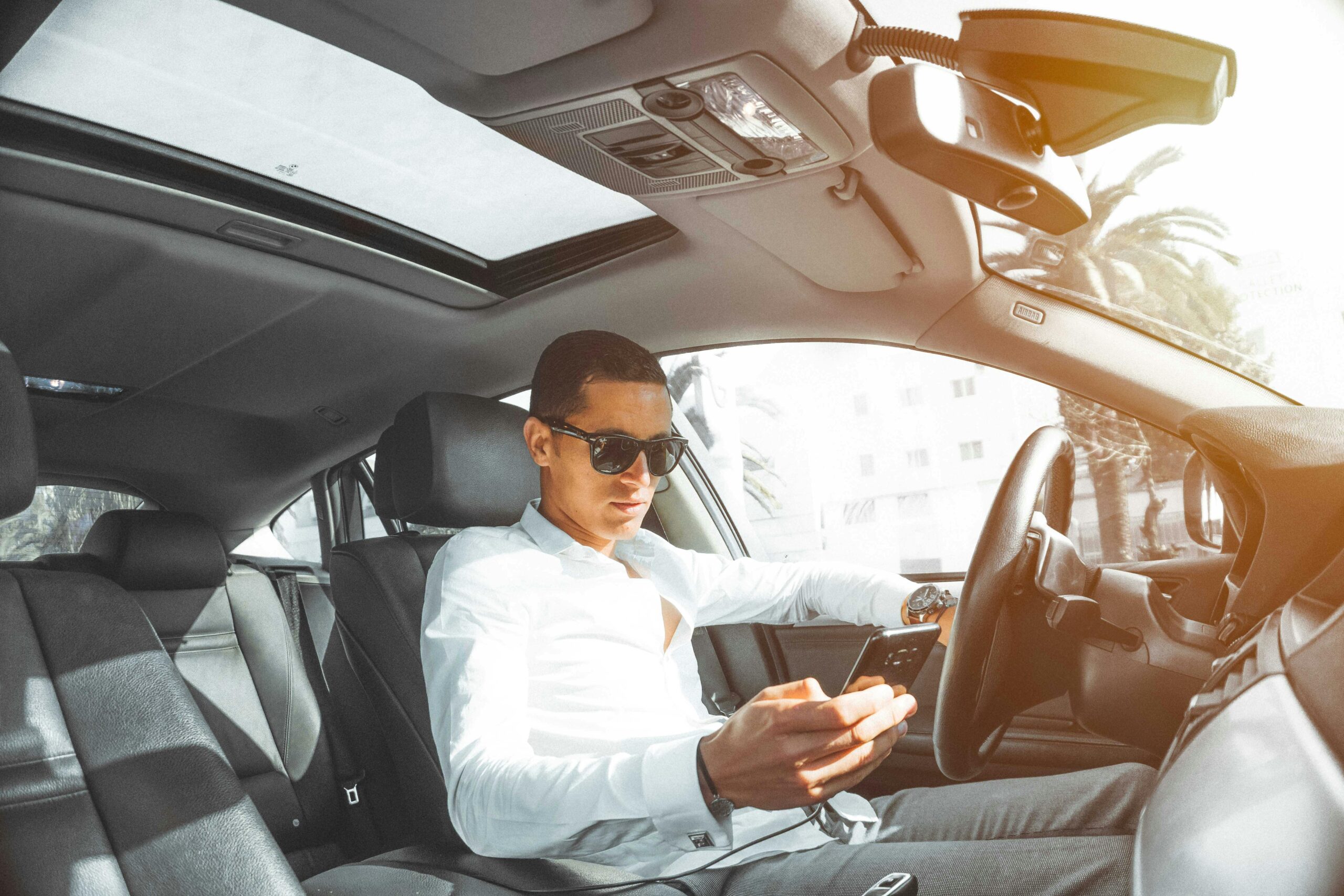 New Study Reveals Effective Strategies to Curb Handheld Phone Use While Driving